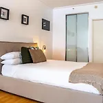 Stylish Studio With Pool & Gym In Heart Of Sydney